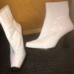 Jeffrey Campbell White Booties size 9